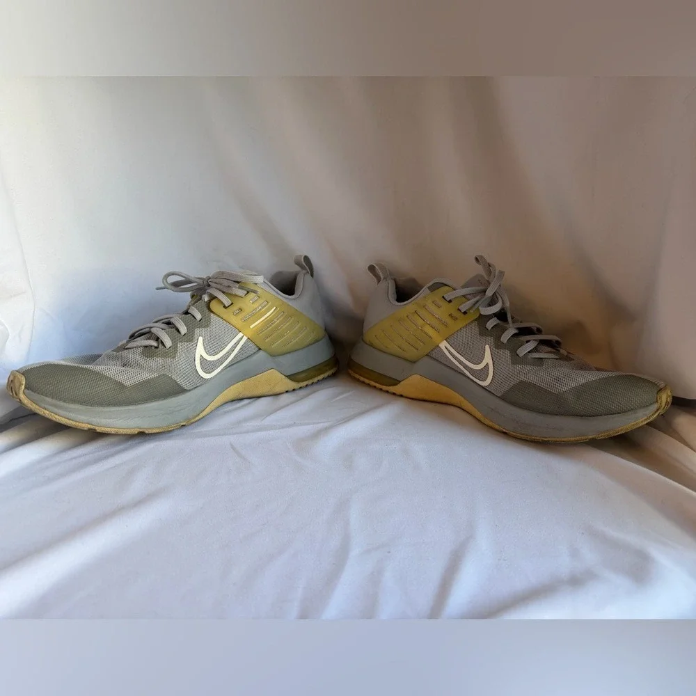 Nike Air Max Sneakers Men's Size 12 Gray Yellow Running Shoes CJ8058-004‎